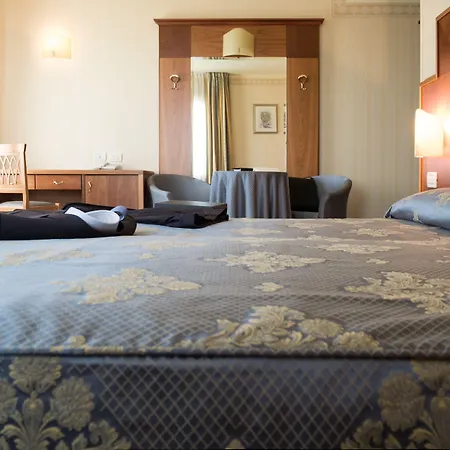 酒店 Phi Astoria 苏塞加纳