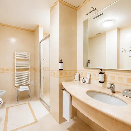 Phi Astoria Hotel Susegana