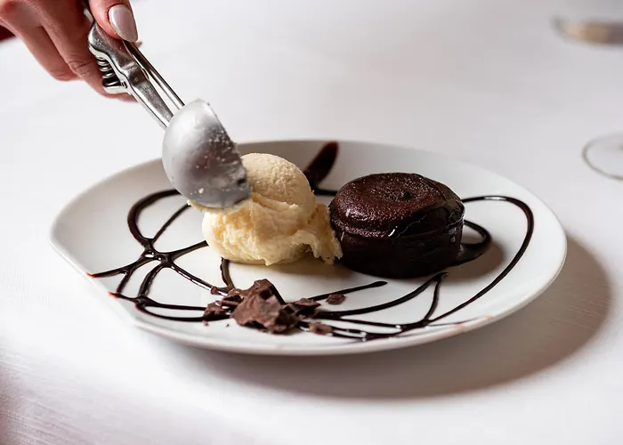 酒店 Phi Astoria 4*