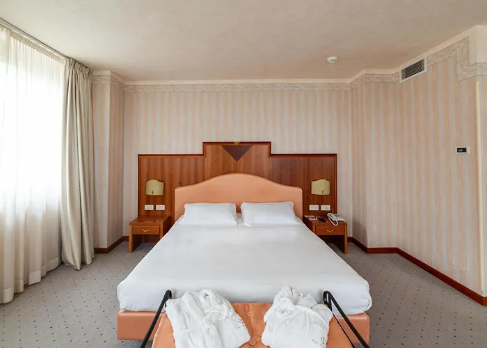 Phi Astoria Hotel Susegana