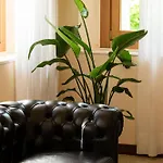 מלון Phi Astoria 4*
