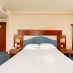 Phi Astoria 4*