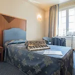 Phi Astoria מלון 4*