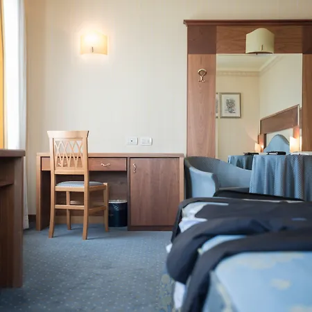 Phi Astoria Hotel Susegana